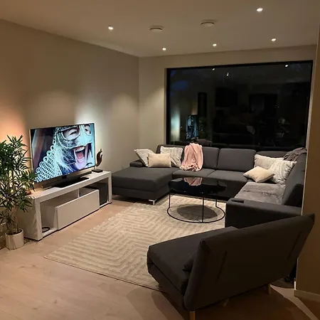 Private Modern Home, Garden And Seaview * Sarpsborg
