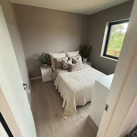 Private Modern Home, Garden And Seaview Willa